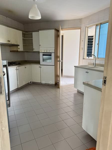 The Waterside, 9 Tanjong Rhu Road, 3 Bedrooms, 2,142 sqft, Condominium For Sale, by Sim Boon Hui, 500236121 - Kitchen - PropertyGuru.com.sg