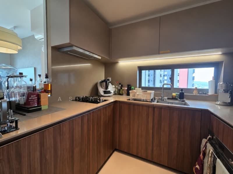 JadeScape, 2 Shunfu Road, 3 Bedrooms, 904 sqft, Condominium For Sale, by Asthee Chua, 500236123 - Kitchen - PropertyGuru.com.sg