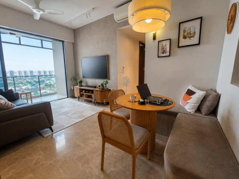 JadeScape, 2 Shunfu Road, 3 Bedrooms, 904 sqft, Condominium For Sale, by Asthee Chua, 500236123 - Living Room - PropertyGuru.com.sg