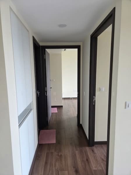 Lake Grande, 8 Jurong Lake Link, 2 Bedrooms, 861 sqft, Condominium For Rent, by Sylvia Lee, 500236156 - Corridor - PropertyGuru.com.sg