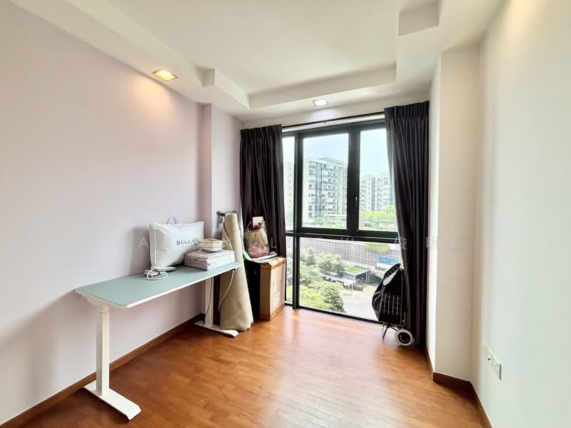 Esparina Residences, 113 Compassvale Bow, 2 Bedrooms, 829 sqft, Condominium For Rent, by Jason Liew 俊明, 500236160 - Study - PropertyGuru.com.sg