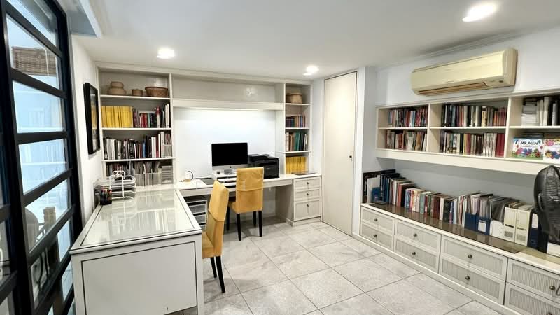 Pandan Valley, 5 Pandan Valley, Clementi Park / Upper Bukit Timah, 5 Bedrooms, 3,251 sqft, Condominium For Sale, by Kelly Tan, 500236165 - Study - PropertyGuru.com.sg