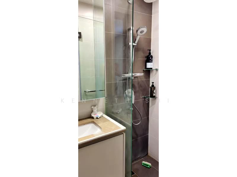 The Lilium, 31  How Sun Road, 2 Bedrooms, 700 sqft, Condominium For Rent, by Kenneth Shi, 500236169 - Bathroom - PropertyGuru.com.sg