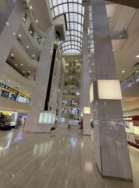 Lucky Plaza, 304 Orchard Road, 400 sqft, Mall Shop For Rent, by Doreen Lee, 500236187 - Interior - CommercialGuru.com.sg