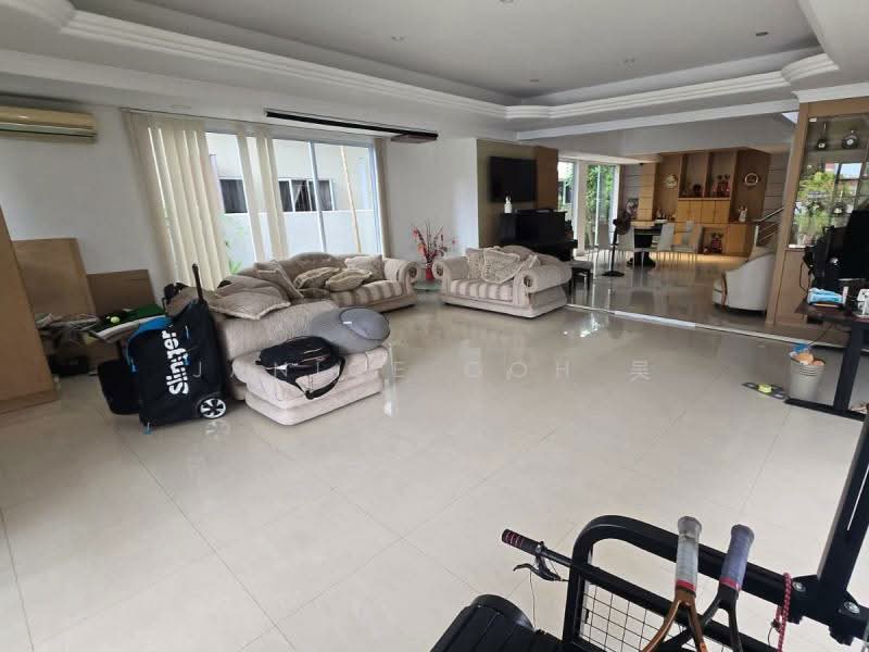 D15 6000sf South Facing 3.5 storeys Bungalow Pool that you can swim in, , 9 Bedrooms, 7,000 sqft, Detached House For Sale, by Janice Goh 吴, 500236188 - Living Room - PropertyGuru.com.sg