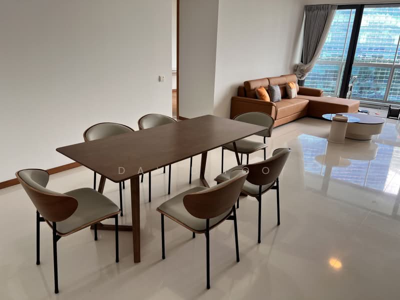 Marina Bay Residences, 18 Marina Boulevard, 3 Bedrooms, 1,636 sqft, Condominium For Rent, by David Foo, 500236198 - Living Room - PropertyGuru.com.sg