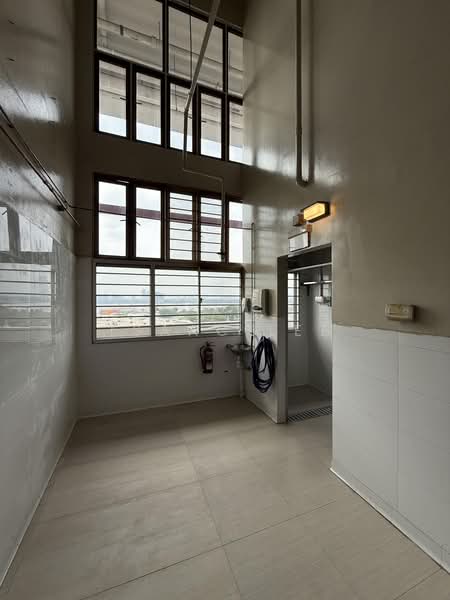 Food XChange @ Admiralty, 8A Admiralty Street, 2,842 sqft, Factory / Workshop (B2) For Sale, by Isaac Lee, 500236203 - Interior - CommercialGuru.com.sg
