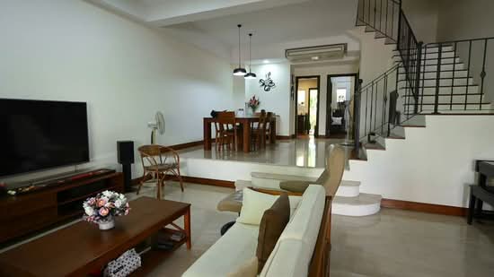 Villa Verde, Verde Grove, Dairy Farm / Bukit Panjang / Choa Chu Kang, 5 Bedrooms, 3,000 sqft, Terraced House For Sale, by Jerryl Tan, 500236230 - PropertyGuru.com.sg