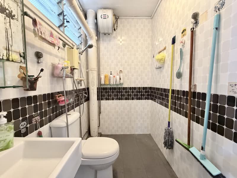 786E Woodlands Drive 60, 786E Woodlands Drive 60, 3 Bedrooms, 1,076 sqft, HDB Flat For Sale, by Baven Tan, 500236232 - Bathroom - PropertyGuru.com.sg