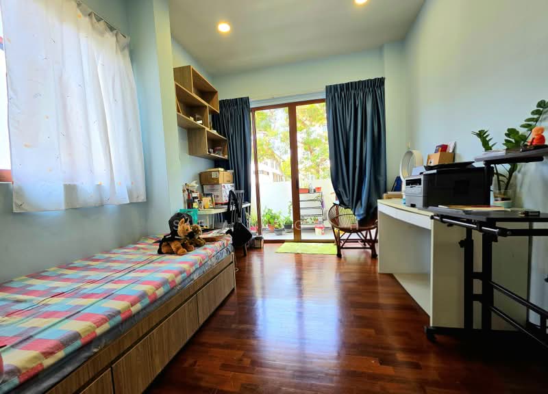 Semi D at Telok Kurau, , 4 Bedrooms, 3,500 sqft, Semi-Detached House For Sale, by Sean Goh, 500236238 - Bedroom - PropertyGuru.com.sg