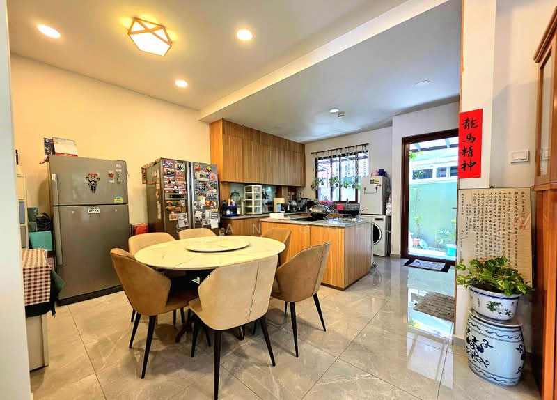 Semi D at Telok Kurau, , 4 Bedrooms, 3,500 sqft, Semi-Detached House For Sale, by Sean Goh, 500236238 - Kitchen - PropertyGuru.com.sg