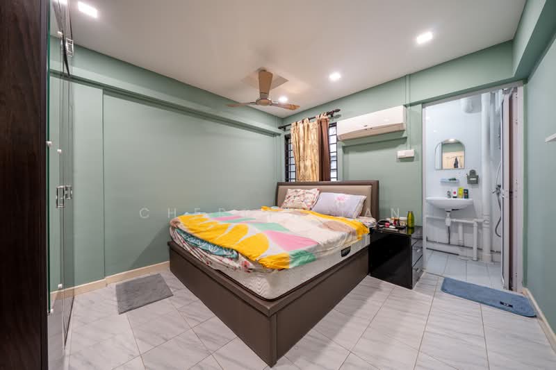 587 Cheng San Court, 587 Ang Mo Kio Avenue 3, 2 Bedrooms, 721 sqft, HDB Flat For Sale, by Cherlyn Tan, 500236241 - Bedroom - PropertyGuru.com.sg