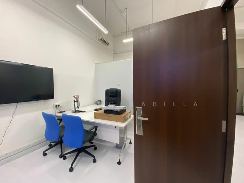 CT Hub, 2 Kallang Avenue, 1,098 sqft, Light Industrial (B1) For Sale, by Denmarc Sabilla, 500236250 - Study - CommercialGuru.com.sg