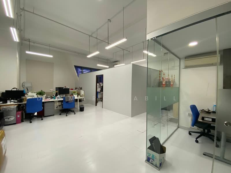 CT Hub, 2 Kallang Avenue, 1,098 sqft, Light Industrial (B1) For Sale, by Denmarc Sabilla, 500236250 - Interior - CommercialGuru.com.sg
