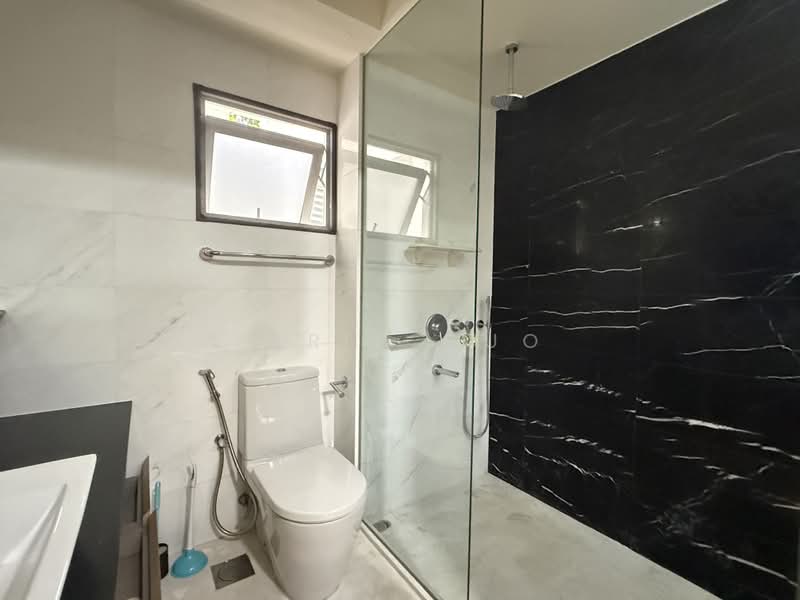 The Shore Residences, 81 Amber Road, 1 Bedroom, 732 sqft, Condominium For Rent, by Peric Guo, 500236270 - Bathroom - PropertyGuru.com.sg