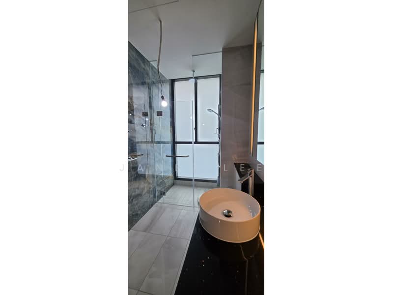 Belgravia Ace, 100 Belgravia Drive, 5 Bedrooms, 3,929 sqft, Semi-Detached House For Sale, by Janet Lee, 500236273 - Bathroom - PropertyGuru.com.sg