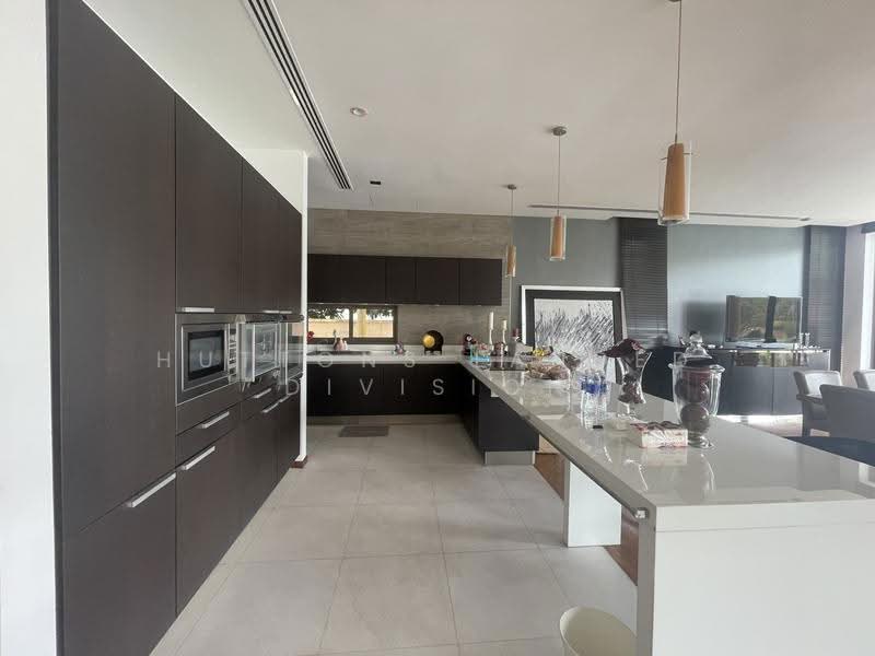 Paradise Island, Paradise Island, Harbourfront / Telok Blangah, 7 Bedrooms, 11,000 sqft, Bungalow House For Sale, by MARIDA JACOBS, 500236274 - Kitchen - PropertyGuru.com.sg