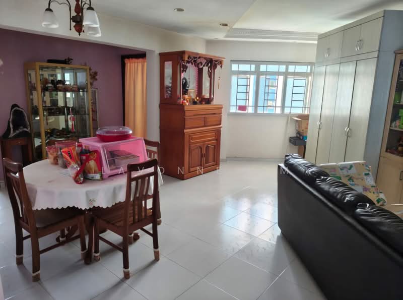 114 Bukit Batok West Avenue 6, 114 Bukit Batok West Avenue 6, Room Rental, 180 sqft, HDB Flat For Rent, by Lavonne Lim, 500236277 - Living Room - PropertyGuru.com.sg