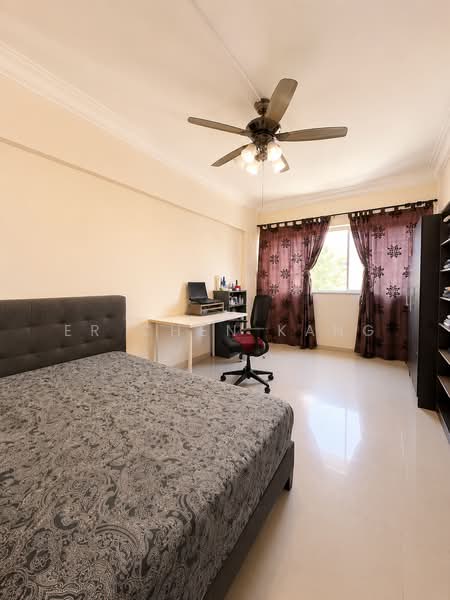 114 Tampines Street 11, 114 Tampines Street 11, 3 Bedrooms, 1,432 sqft, HDB Flat For Sale, by Er Chen Kang, 500236280 - Bedroom - PropertyGuru.com.sg
