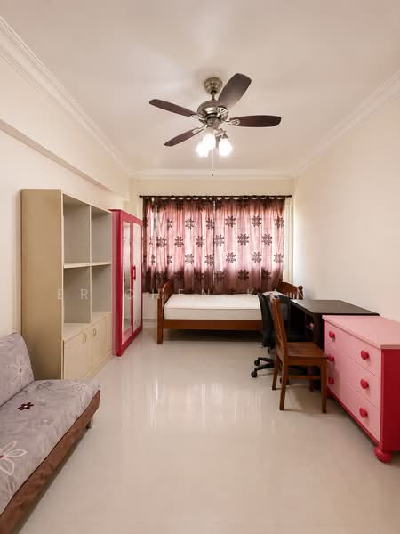 114 Tampines Street 11, 114 Tampines Street 11, 3 Bedrooms, 1,432 sqft, HDB Flat For Sale, by Er Chen Kang, 500236280 - Bedroom - PropertyGuru.com.sg