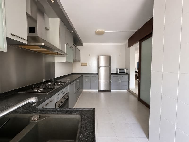 114 Tampines Street 11, 114 Tampines Street 11, 3 Bedrooms, 1,432 sqft, HDB Flat For Sale, by Er Chen Kang, 500236280 - Kitchen - PropertyGuru.com.sg