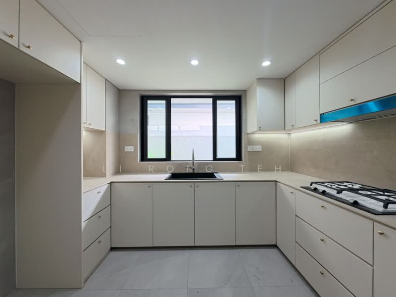 5 STOREYS. WALK TO MRT! BRAND NEW HOME WITH BASEMENT, Bedok Rise / Bedok Terrace / Jalan Limau Kasturi / Jalan Limau Nipis / Jalan Langgar Bedok, 5 Bedrooms, 6,499 sqft, Corner Terrace For Sale, by Li Rong Teh, 500236282 - PropertyGuru.com.sg