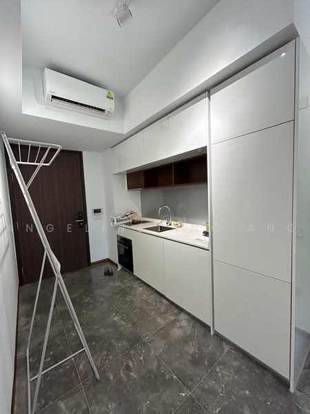 Fourth Avenue Residences, 2 Fourth Avenue, 2 Bedrooms, 689 sqft, Condominium For Rent, by Angeline Ang Ang, 500236286 - Kitchen - PropertyGuru.com.sg