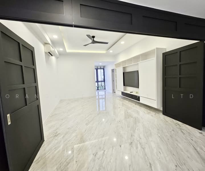 Regency Park, 3 Nathan Road, Tanglin / Holland / Bukit Timah, 4 Bedrooms, 3,650 sqft, Condominium For Rent, by JIMMY, 500236288 - Living Room - PropertyGuru.com.sg