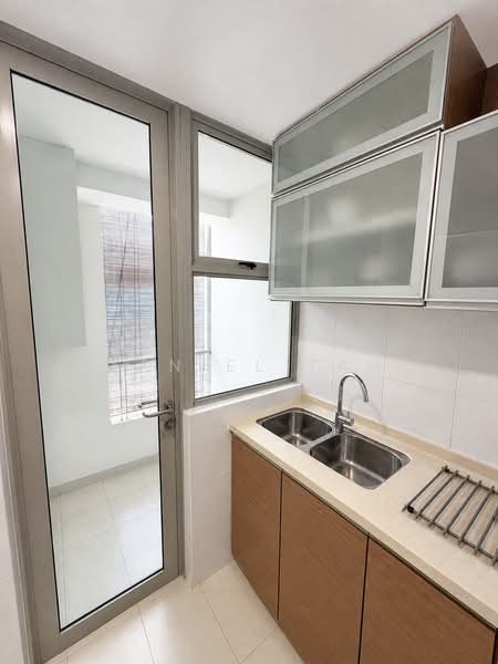 Mackenzie 138, 138 MacKenzie Road, 2 Bedrooms, 850 sqft, Condominium For Rent, by Daniel Tan, 500236297 - Kitchen - PropertyGuru.com.sg