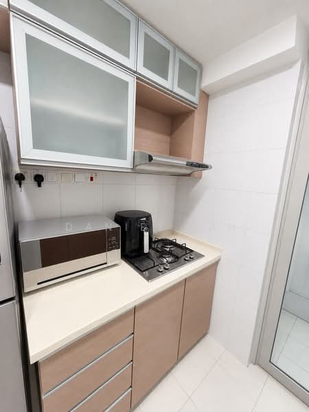 Mackenzie 138, 138 MacKenzie Road, 2 Bedrooms, 850 sqft, Condominium For Rent, by Daniel Tan, 500236297 - Kitchen - PropertyGuru.com.sg