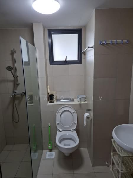 Pinnacle @ Duxton, 1D Cantonment Road, 3 Bedrooms, 1,152 sqft, HDB Flat For Sale, by Sharon Lim, 500236301 - Bathroom - PropertyGuru.com.sg