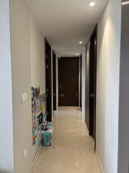 Avenue South Residence, 1 Silat Avenue, 3 Bedrooms, 1,109 sqft, Condominium For Sale, by Keith Tan, 500236333 - Corridor - PropertyGuru.com.sg