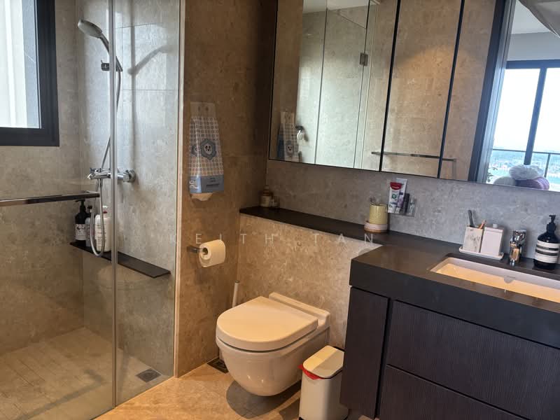 Avenue South Residence, 1 Silat Avenue, 3 Bedrooms, 1,109 sqft, Condominium For Sale, by Keith Tan, 500236333 - Bathroom - PropertyGuru.com.sg