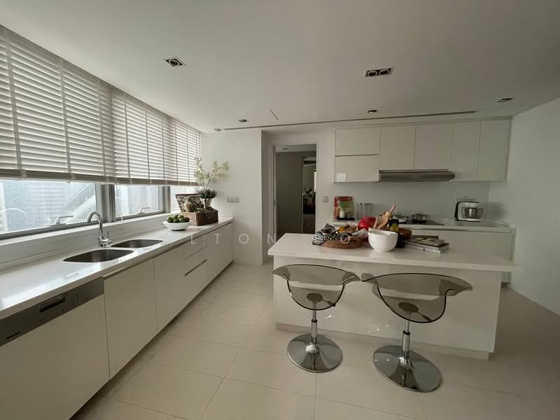 One Shenton, 1 Shenton Way, 4 Bedrooms, 6,674 sqft, Condominium For Sale, by Alton Boo, 500236337 - Kitchen - PropertyGuru.com.sg