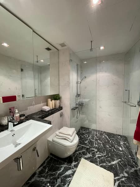 One Shenton, 1 Shenton Way, 4 Bedrooms, 6,674 sqft, Condominium For Sale, by Alton Boo, 500236337 - Bathroom - PropertyGuru.com.sg