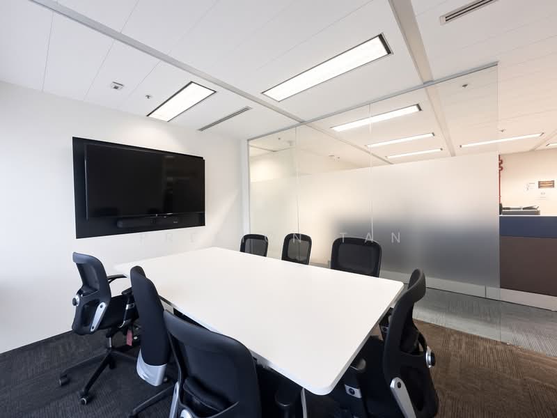Gateway East, 152 Beach Road, 2,787 sqft, Office For Rent, by Preston Tan, 500236344 - Interior - CommercialGuru.com.sg