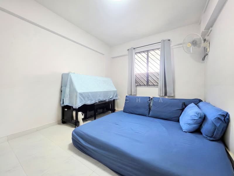 550 Ang Mo Kio Avenue 10, 550 Ang Mo Kio Avenue 10, 2 Bedrooms, 732 sqft, HDB Flat For Sale, by Brett Chua, 500236345 - Bedroom - PropertyGuru.com.sg