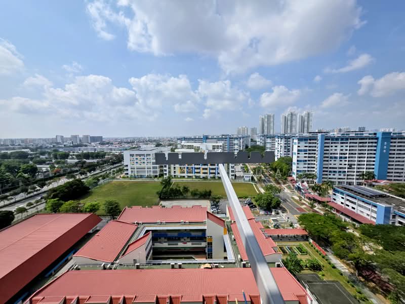 550 Ang Mo Kio Avenue 10, 550 Ang Mo Kio Avenue 10, 2 Bedrooms, 732 sqft, HDB Flat For Sale, by Brett Chua, 500236345 - View from Kitchen and Master Bedroom - PropertyGuru.com.sg