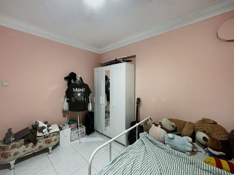 658B Jurong West Street 65, 658B Jurong West Street 65, 3 Bedrooms, 1,195 sqft, HDB Flat For Sale, by Ashely Lian, 500236352 - Bedroom - PropertyGuru.com.sg