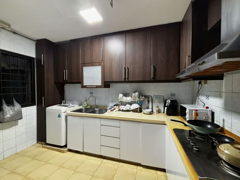 658B Jurong West Street 65, 658B Jurong West Street 65, 3 Bedrooms, 1,195 sqft, HDB Flat For Sale, by Ashely Lian, 500236352 - Kitchen - PropertyGuru.com.sg