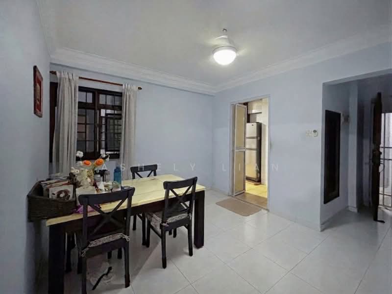 658B Jurong West Street 65, 658B Jurong West Street 65, 3 Bedrooms, 1,195 sqft, HDB Flat For Sale, by Ashely Lian, 500236352 - Dining Room - PropertyGuru.com.sg