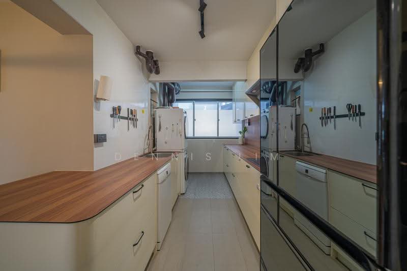 222B Bedok North Drive, 222B Bedok North Drive, Bedok / Upper East Coast, 3 Bedrooms, 990 sqft, HDB Flat For Sale, by Dennis Lim, 500236353 - Kitchen - PropertyGuru.com.sg
