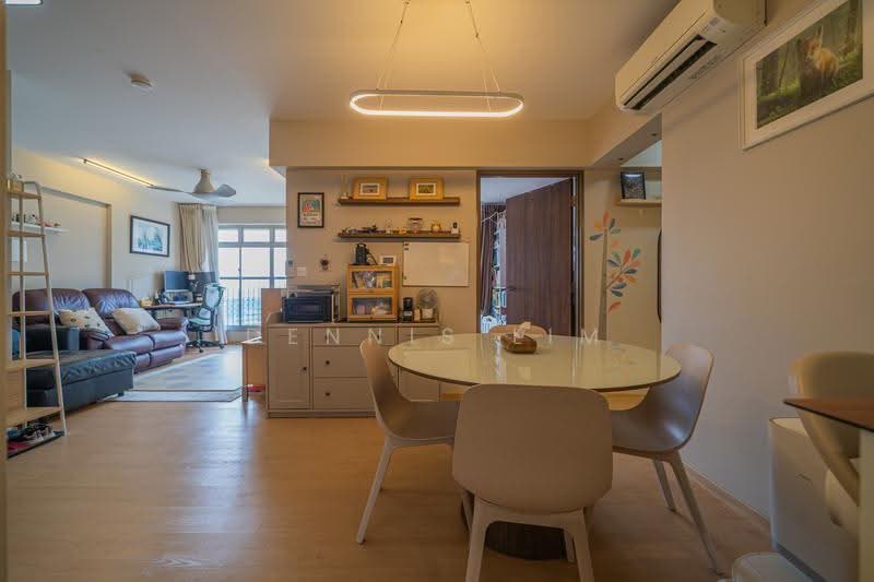 222B Bedok North Drive, 222B Bedok North Drive, Bedok / Upper East Coast, 3 Bedrooms, 990 sqft, HDB Flat For Sale, by Dennis Lim, 500236353 - Living Room - PropertyGuru.com.sg