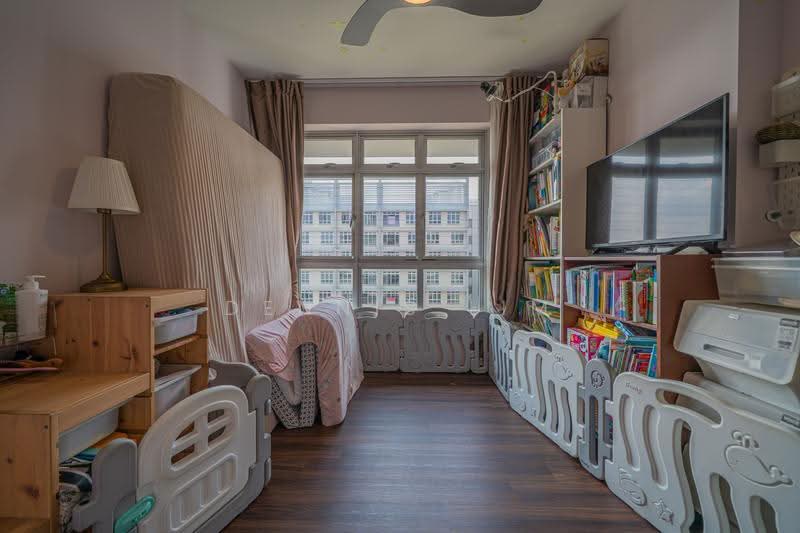 222B Bedok North Drive, 222B Bedok North Drive, Bedok / Upper East Coast, 3 Bedrooms, 990 sqft, HDB Flat For Sale, by Dennis Lim, 500236353 - Bedroom - PropertyGuru.com.sg