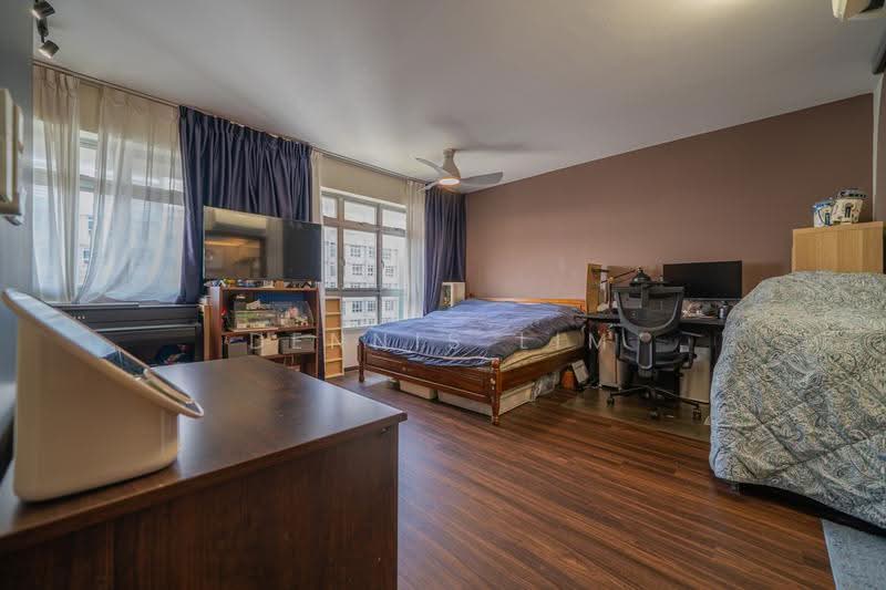 222B Bedok North Drive, 222B Bedok North Drive, Bedok / Upper East Coast, 3 Bedrooms, 990 sqft, HDB Flat For Sale, by Dennis Lim, 500236353 - Bedroom - PropertyGuru.com.sg