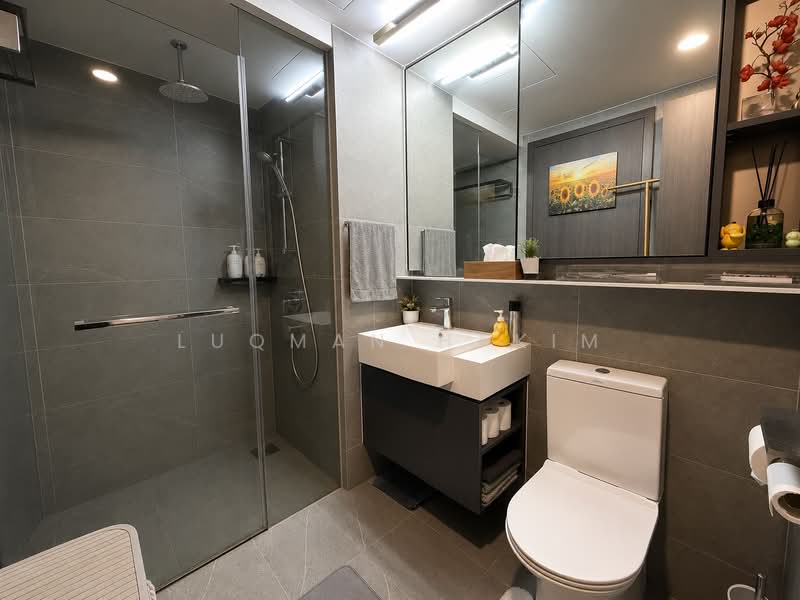 Riverfront Residences, 47 Hougang Avenue 7, 1 Bedroom, 463 sqft, Condominium For Sale, by Luqman Hakim, 500236358 - Bathroom - PropertyGuru.com.sg