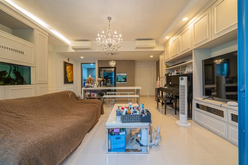 Bellewaters, 11 Anchorvale Crescent, 3 Bedrooms, 1,238 sqft, Condominium For Sale, by Yvonne Lim, 500236361 - Living Room - PropertyGuru.com.sg