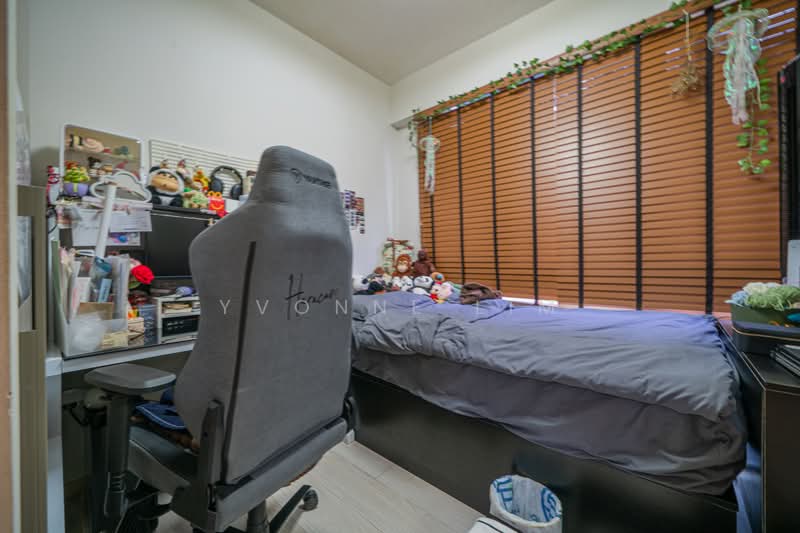 Bellewaters, 11 Anchorvale Crescent, 3 Bedrooms, 1,238 sqft, Condominium For Sale, by Yvonne Lim, 500236361 - Bedroom - PropertyGuru.com.sg