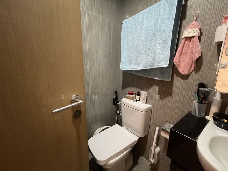 Space @ Kovan, 11 Yio Chu Kang Road, 1 Bedroom, 450 sqft, Apartment For Rent, by Arun Kumar, 500236366 - Bathroom - PropertyGuru.com.sg