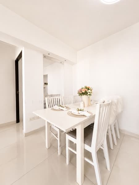 441B Clementi Avenue 3, 441B Clementi Avenue 3, 3 Bedrooms, 1,012 sqft, HDB Flat For Sale, by Lin LuoChen, 500236372 - Dining Room - PropertyGuru.com.sg